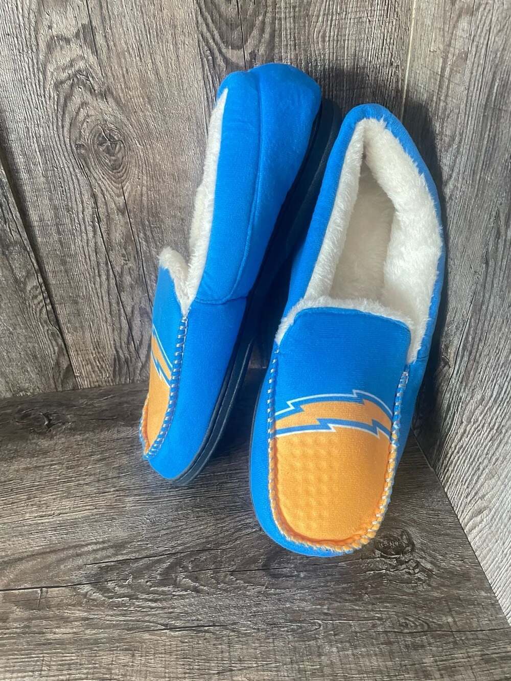 FOCO Los Angeles Chargers Men's Moccasin Slippers Blue/Gold